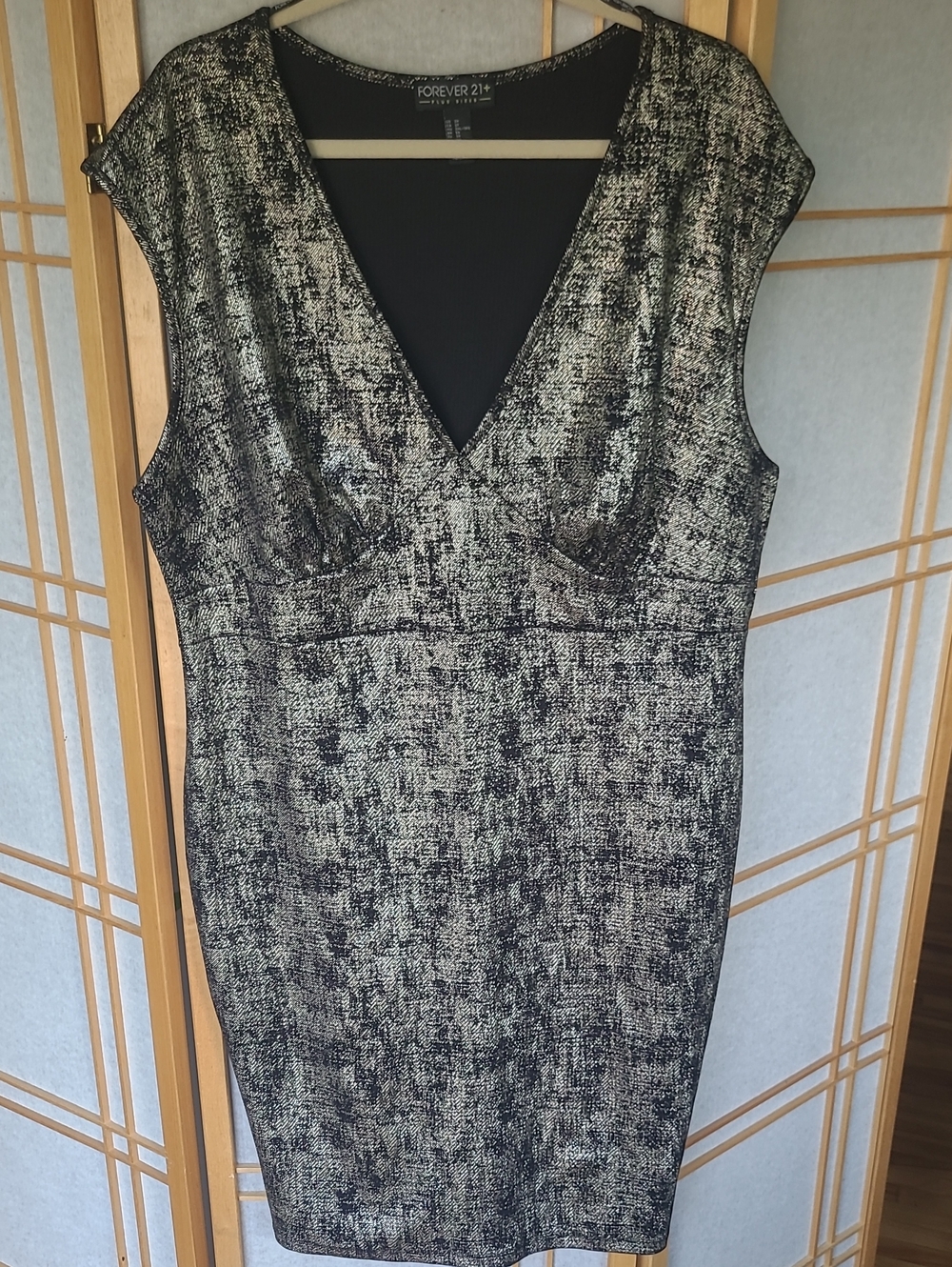 Forever 21 Black & Gold V-Neck Midi Sheath Dress
